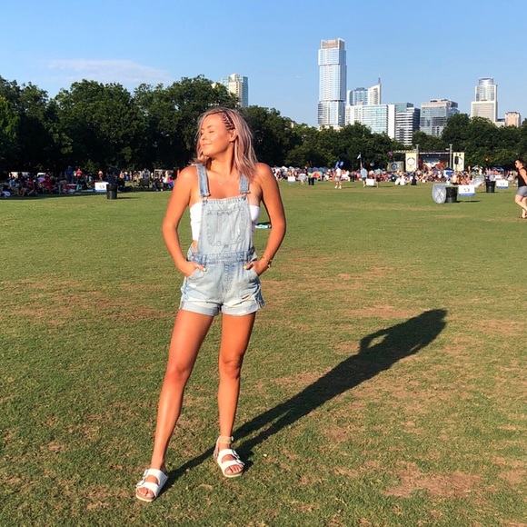 Meet your Posher, Kaitlyn - Picture 1 of 1